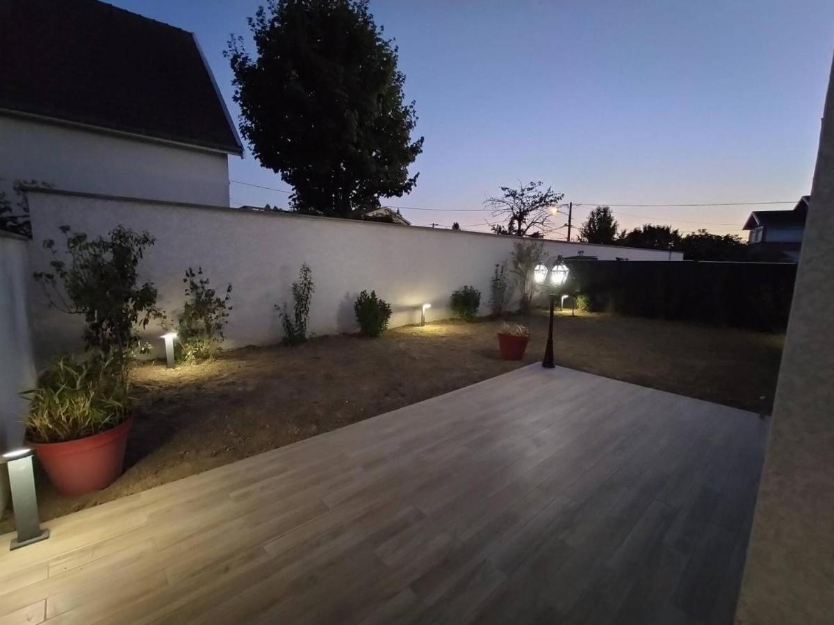 Logement Cosy Neuf Avec Jardin Mions Εξωτερικό φωτογραφία